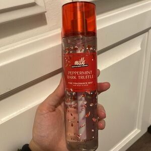 Bath & Body Works Peppermint Bark Truffle Mist - Red and Clear